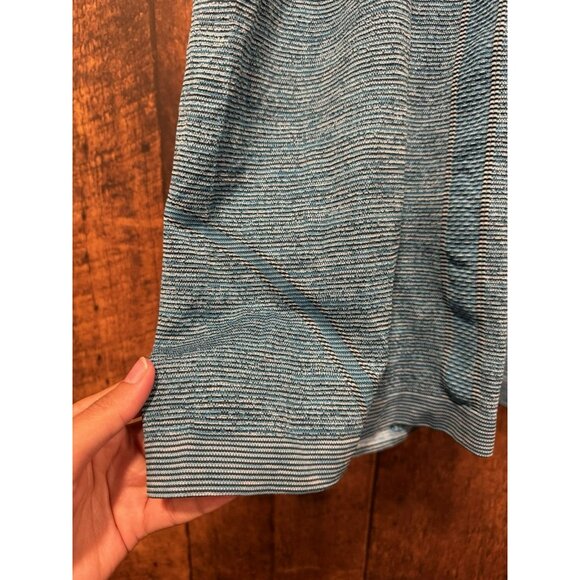 Lululemon Switch Tech Racerback Tank Blue Size 8 EUC - Picture 3 of 4